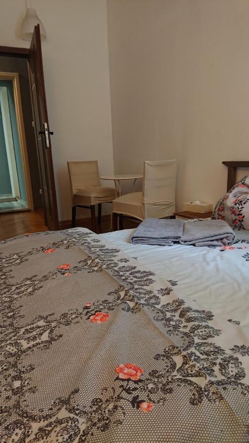 Words & Swords Apartment Krakow Luaran gambar