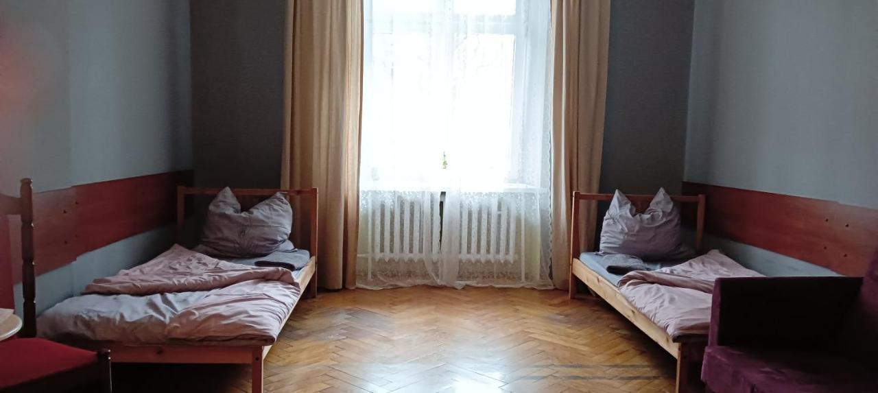 Words & Swords Apartment Krakow Luaran gambar