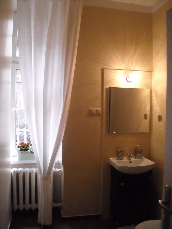 Words & Swords Apartment Krakow Bilik gambar
